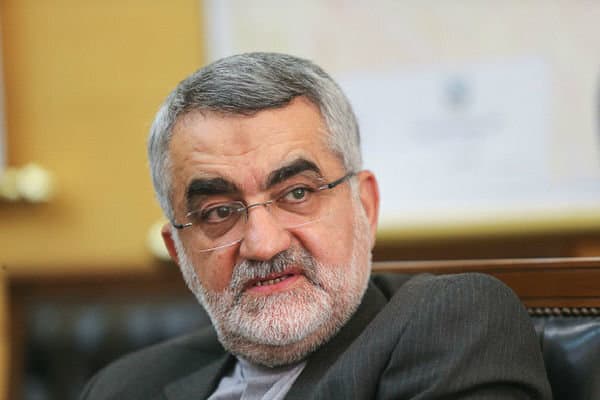 تصویر خبر: بروجردی: سیاست کشور تغییرناپذیر است؛ از موضعمان کوتاه نمی‌آییم
