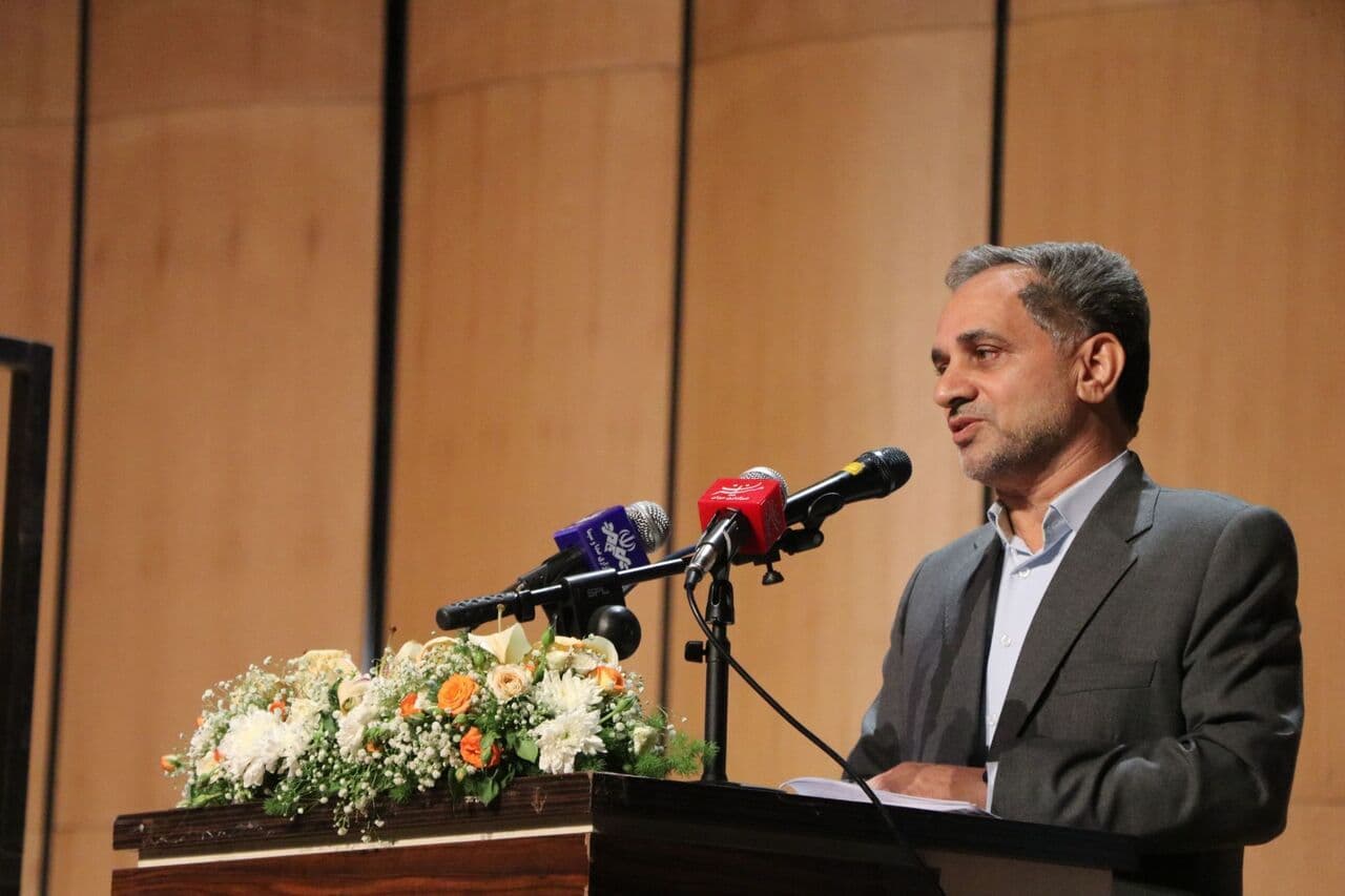 تصویر خبر: رئیس‌ کل دادگستری کرمان: مبارزه اثربخش با فساد محور فعالیت دستگاه قضا در استان است