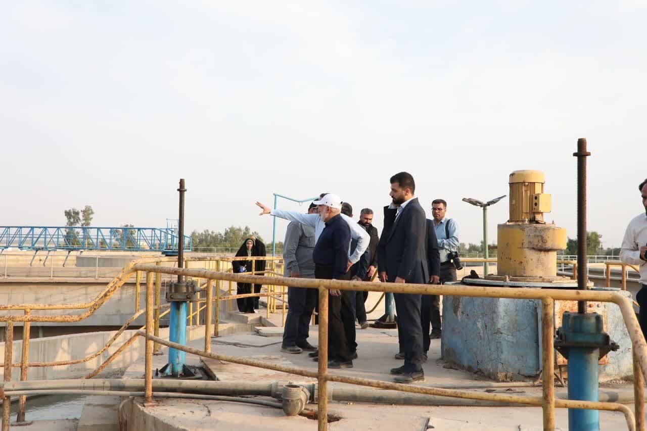 تصویر خبر: استاندار: صنایع خوزستان به سمت بازچرخانی آب حرکت کنند
