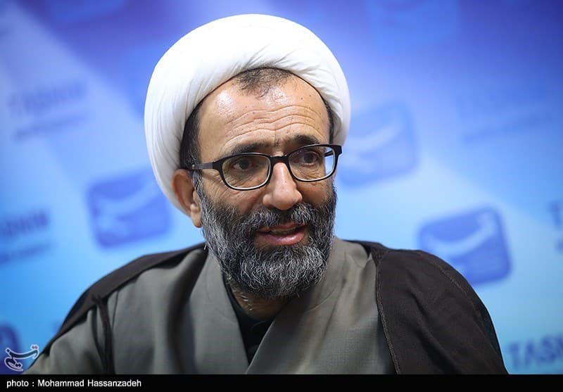 تصویر خبر: سلیمی: دستور غرب پشت اخراج دانش‌آموزان محجبه از مدارس آذربایجان است