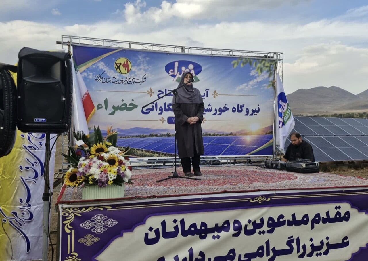 تصویر خبر: مهاجرانی: اراک پیشتاز توسعه ناوگان پاک شهری شد