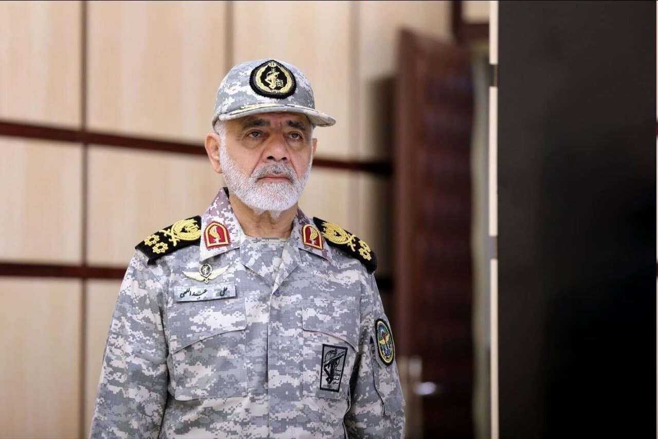 تصویر خبر: سرلشکر عبداللهی: ایران و رزمندگان مقاومت به هر تهدیدی پاسخ ویرانگر می‌دهند