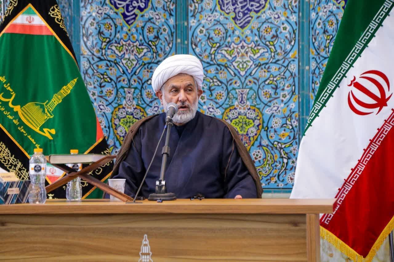 تصویر خبر: طائب:رزمایش مردم جانفدا درکشور نشان دهنده ایستادگی واقتدار مردم در برابر تهدیدات دشمن است