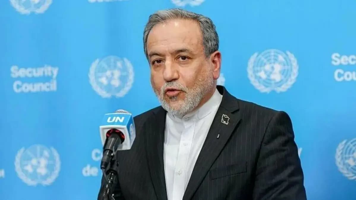 تصویر خبر: عراقچی: وضعیت کشور همچنان جنگی است