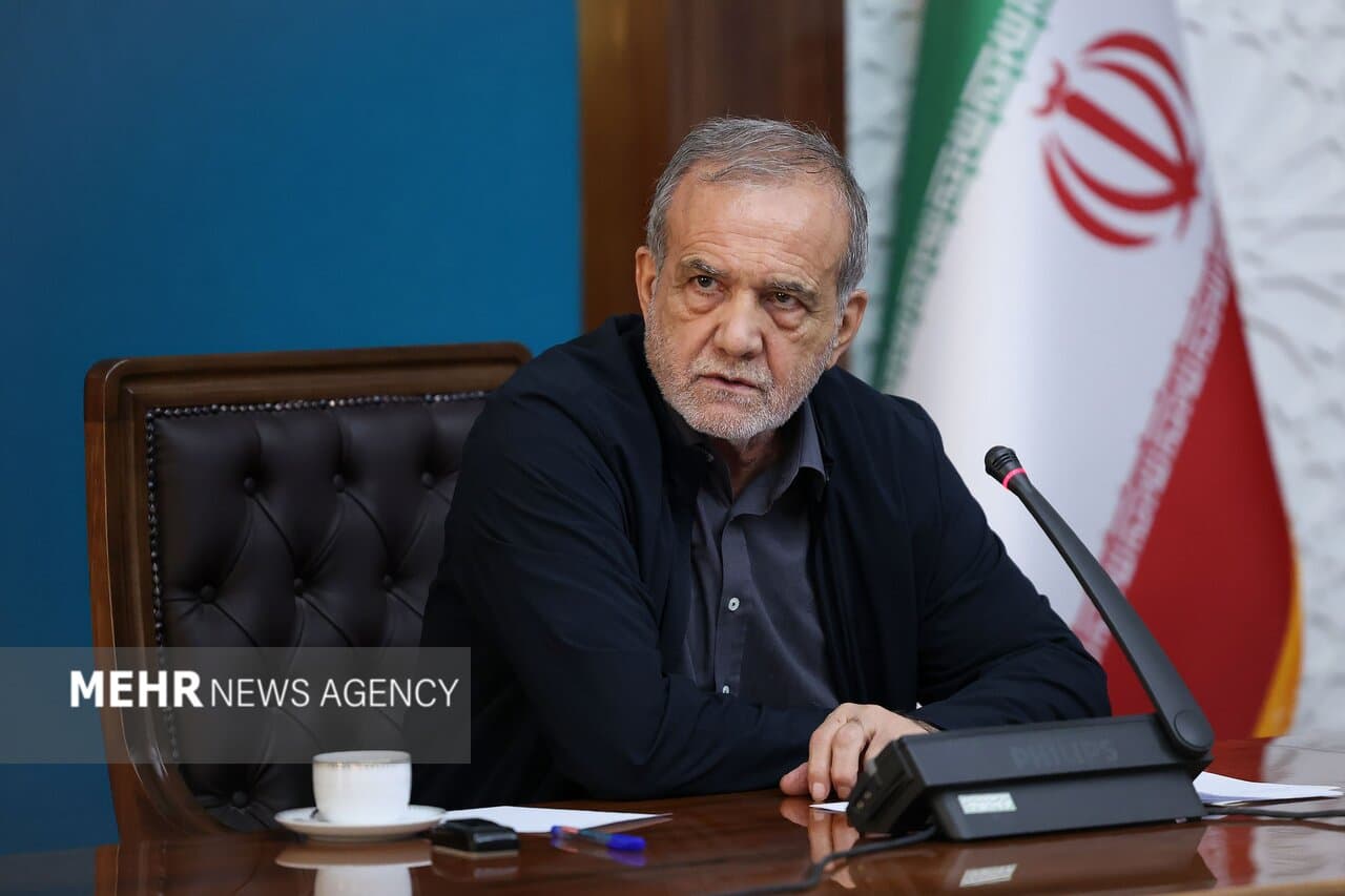 تصویر خبر: رئیس جمهور: باید پناهگاه و تکیه‌گاه همه ملت ایران باشیم