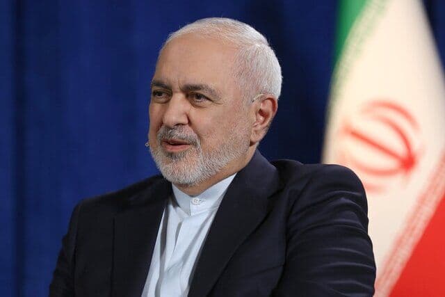 تصویر خبر: ظریف: روبیو آن‌قدر قدرت چشمانش را کور کرده که نمی‌تواند درک کند ایران چگونه مهاجمان را در فرهنگ غنی خود جذب و هضم کرده / ایران از امپراتوری رو به افول روبیو نیز بیشتر دوام خواهد آورد