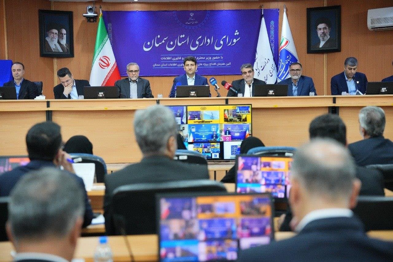 تصویر خبر: وزیر ارتباطات: نگاه به فضای مجازی باید از محدودسازی به استفاده حداکثری تغییر کند