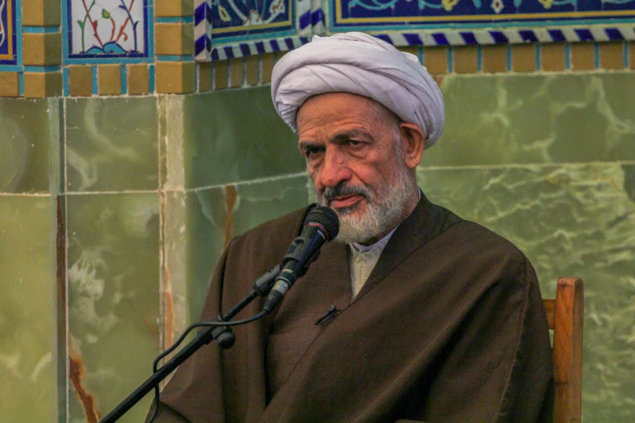 تصویر خبر: شناخت جایگاه معنوی حضرت معصومه از بزرگ‌ترین نعمت‌های الهی است