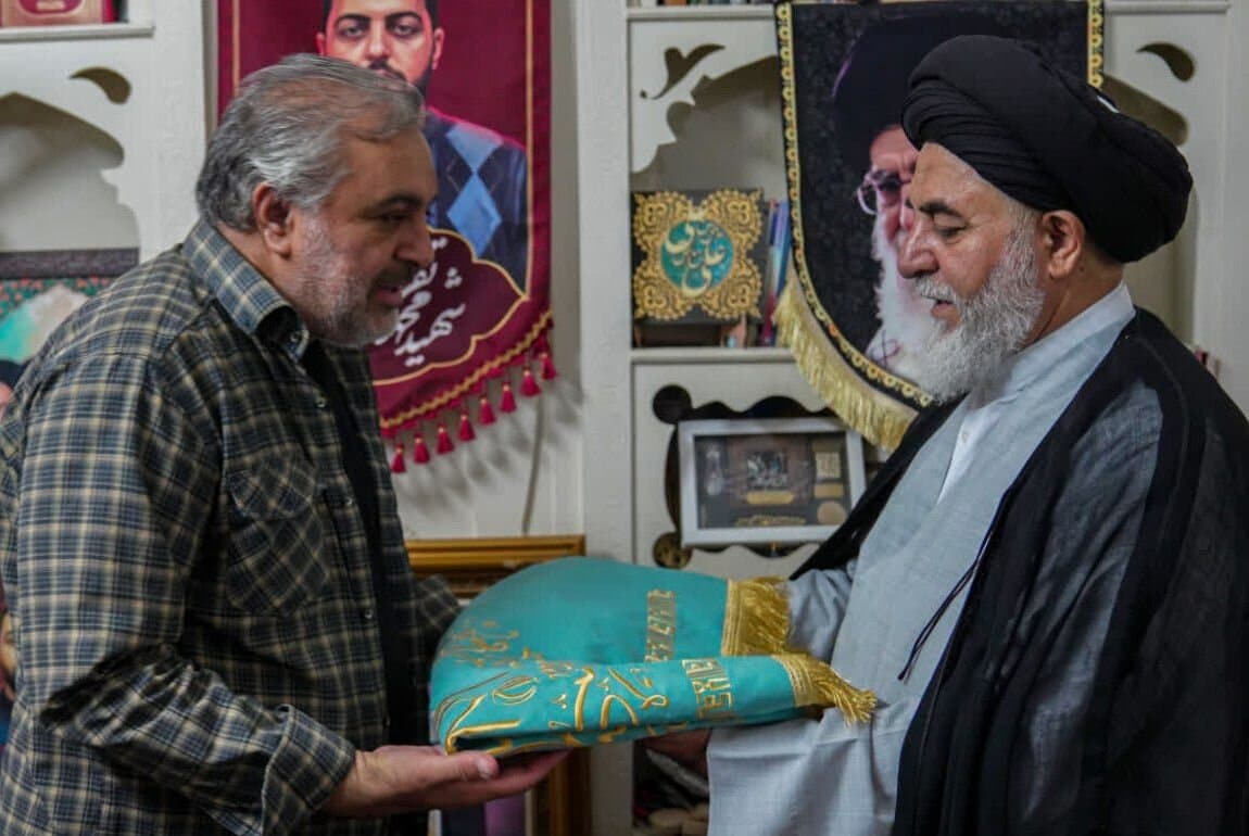 تصویر خبر: اجاق‌نژاد: صبر خانواده شهدا سرمایه‌ای ارزشمند برای جامعه است