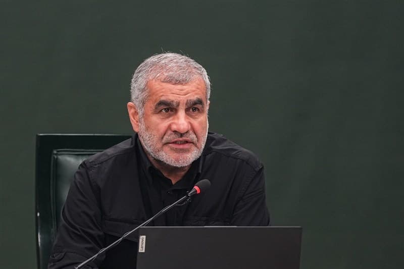 تصویر خبر: نیکزاد: دشمنان متجاوز را آن‌چنان تنبیه می‌کنیم که عبرت تاریخ شود