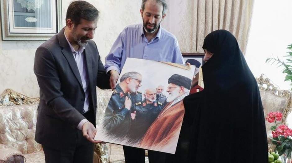 تصویر خبر: طحان نظیف: شناساندن شهدا حق اجتماعی نسل‌های آینده است