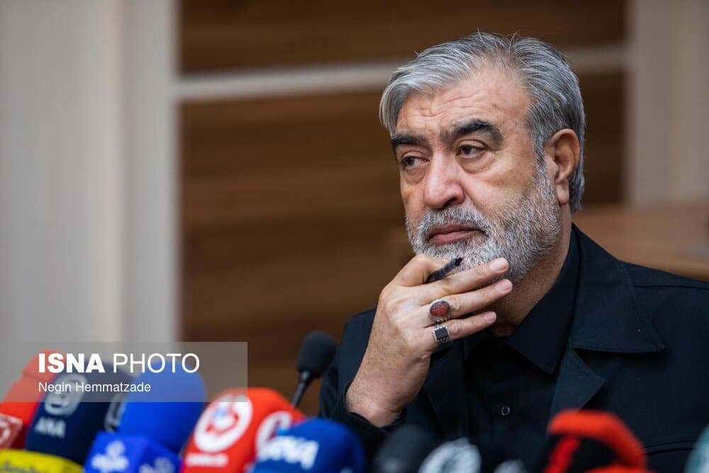 تصویر خبر: رئیس کمیسیون امنیت ملی: حفظ قدرت ملی و آمادگی کشور در برابر تهدیدها ضروری است
