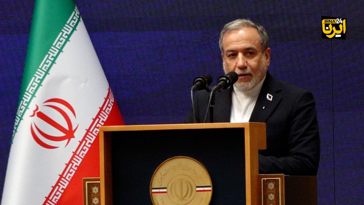 تصویر خبر: عراقچی: صادرکنندگان، فرماندهان و سربازان خط مقدم جنگ اقتصادی هستند