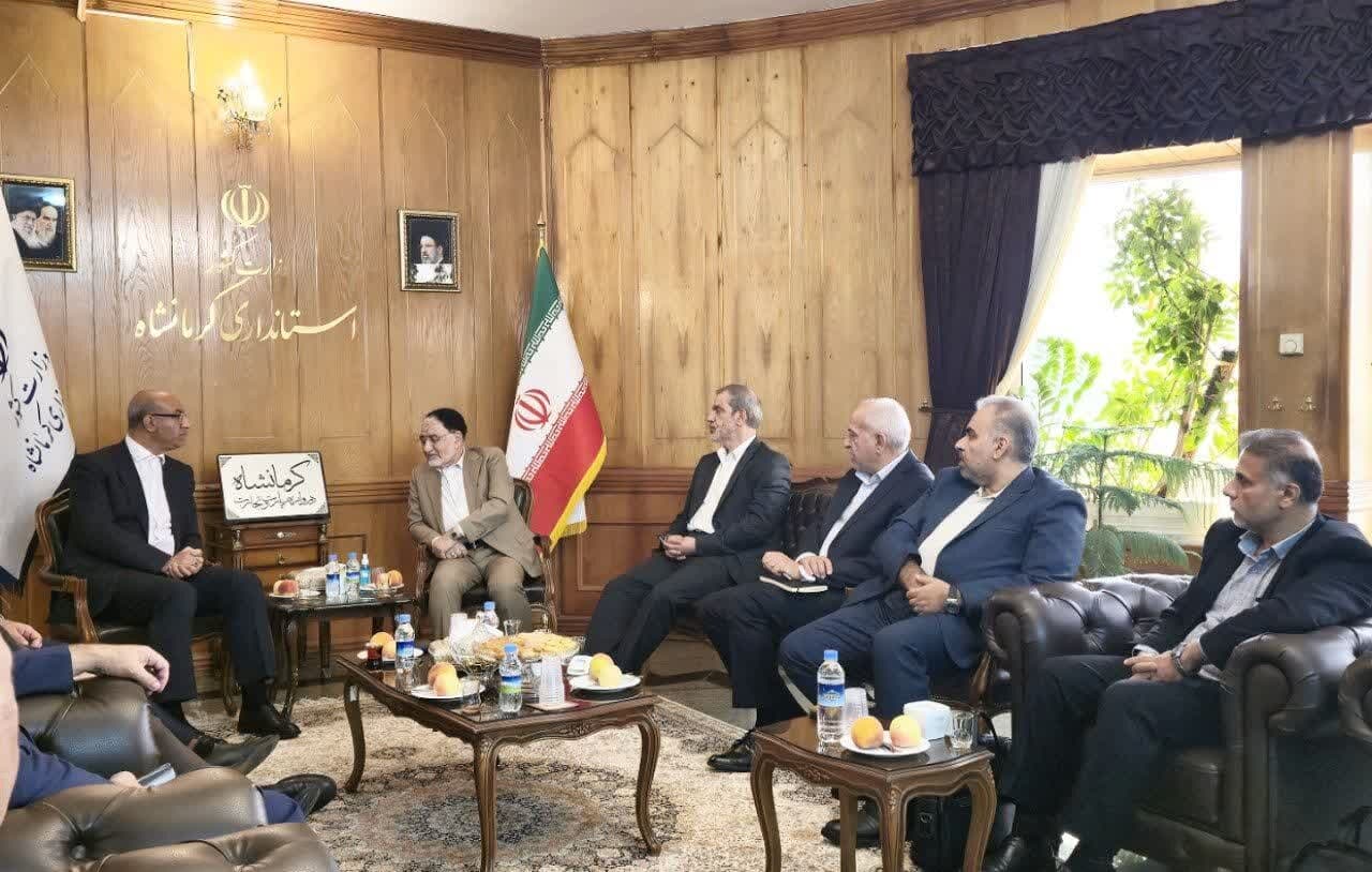 تصویر خبر: تاکید مقام‌های ارشد تجاری بر توسعه روابط اقتصادی و تسهیل صادرات با عراق