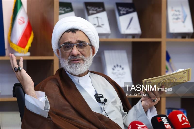 تصویر خبر: خسروپناه: الگوی حکمرانی رسانه باید متناسب با تحولات به‌روز شود