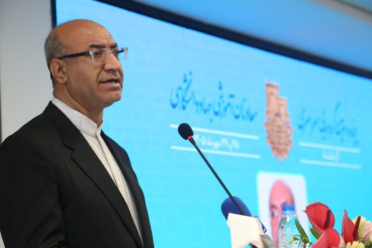 تصویر خبر: استاندار کرمانشاه: جهاددانشگاهی پژوهش را به ثروت ملی تبدیل کند