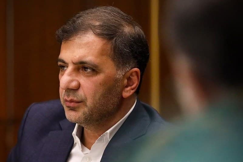 تصویر خبر: کریمی: تلاش می‌کنیم شرایط برای حفظ آمادگی تراکتور فراهم شود