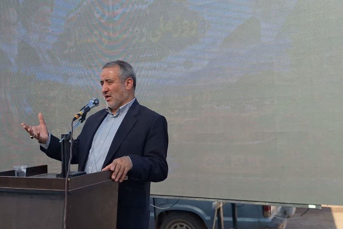 تصویر خبر: استاندار: تامین آب و حمایت از زرشک‌کاران در اولویت برنامه‌های خراسان جنوبی است