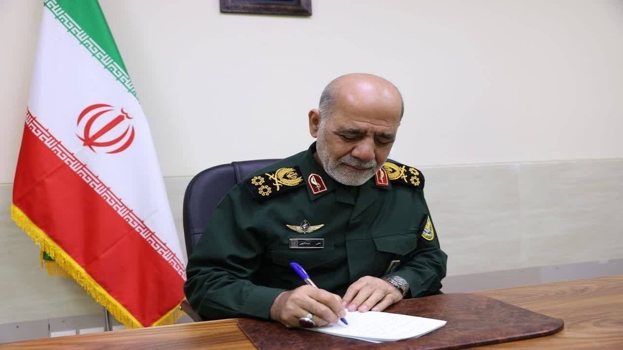 تصویر خبر: سرلشکر عبداللهی: نخبگان زمینه‌ساز پیروزی در جنگ تحمیلی دوم و سوم شدند