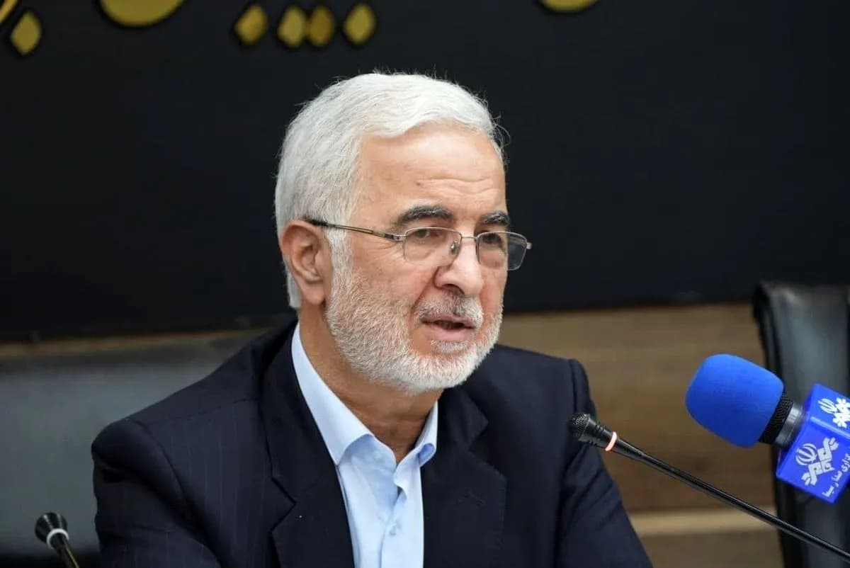 تصویر خبر: مومنی: پلیس در خط مقدم یک مسئولیت مهم قرار دارد