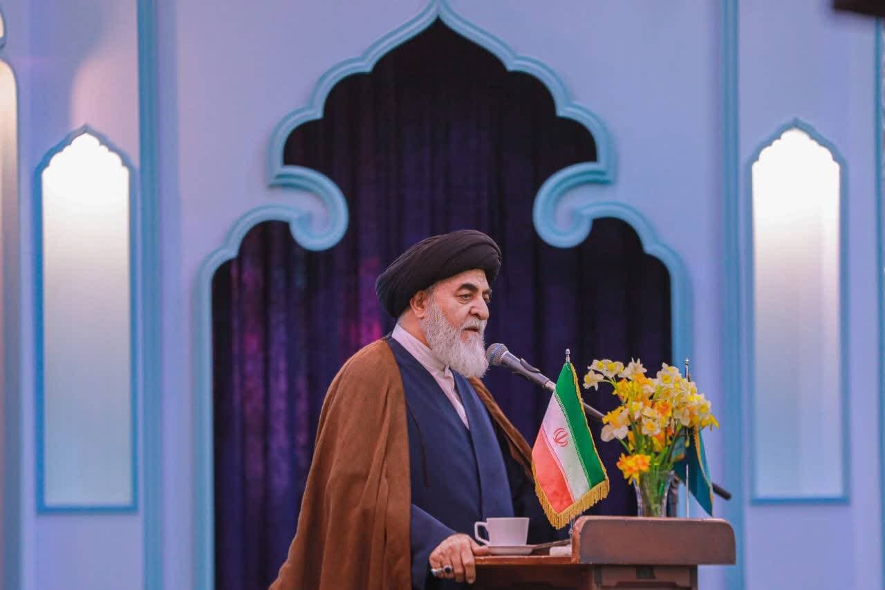 تصویر خبر: اجاق‌نژاد: خدمت بی‌منت به بیماران جلوه‌ای از بندگی خداوند است