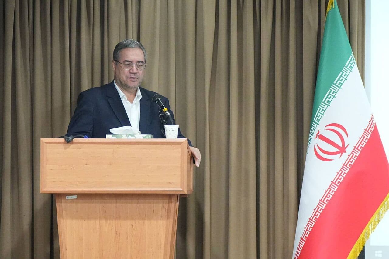 تصویر خبر: استاندار: ۷۰ هزار میلیارد ریال تجهیزات درمانی در آذربایجان‌غربی خریداری شد