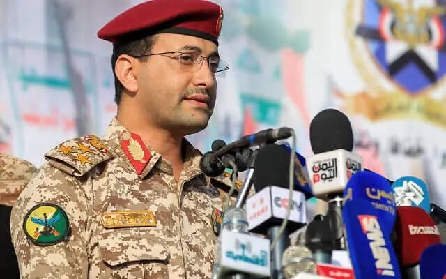 تصویر خبر: یحیی سریع: تأسیسات آرامکو در ریاض و خریص را هدف قرار دادیم