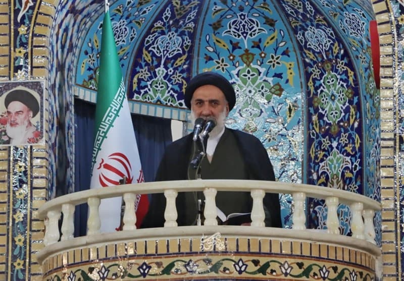 تصویر خبر: نماینده ولی‌فقیه در شهرکرد: وحدت به‌معنای سکوت در برابر اختلاف‌نظرها نیست
