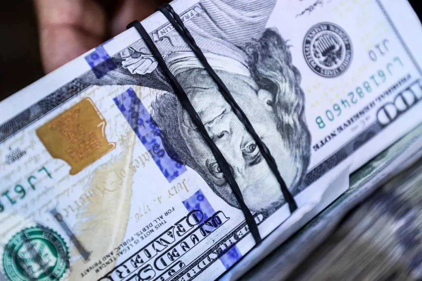 تصویر خبر: حرکت قیمت دلار به سمت ۲۷۰هزار تومان؟/ این پیش‌بینی را از دست ندهید