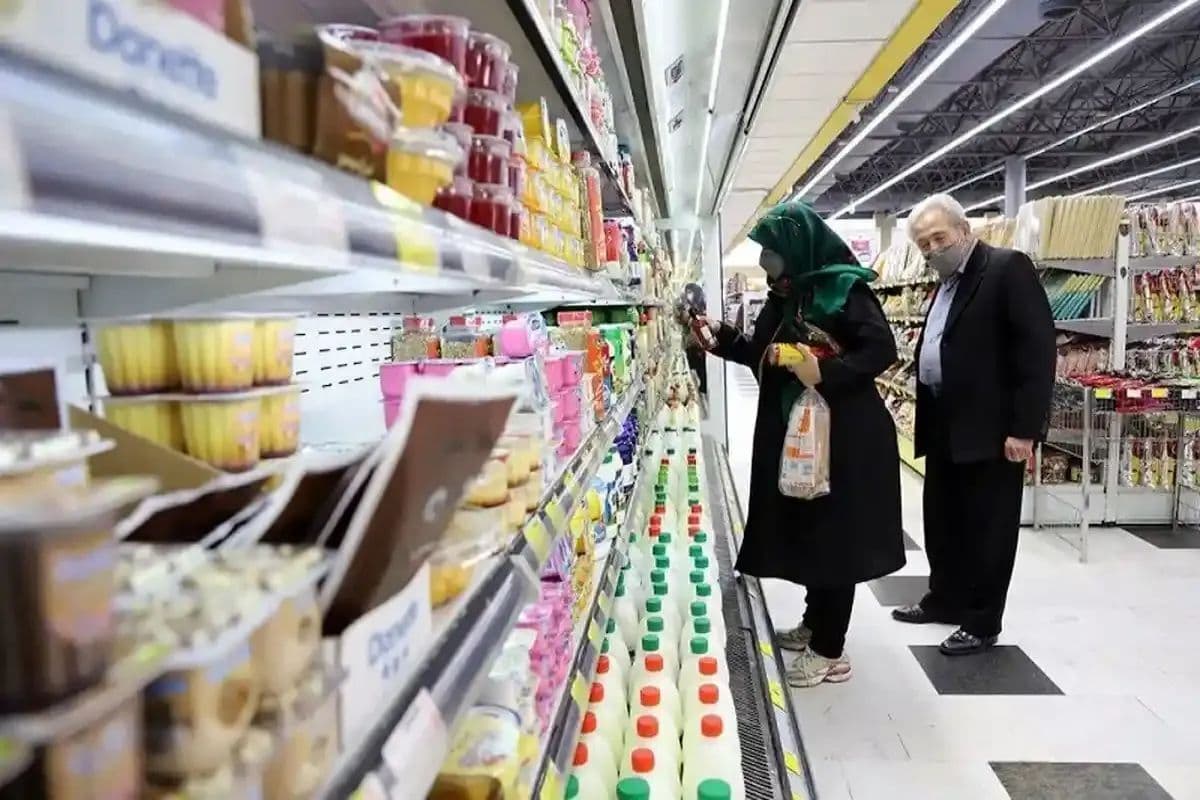 تصویر خبر: نیکزاد: مجلس برای کاهش فشار اقتصادی بر مردم تلاش می‌کند