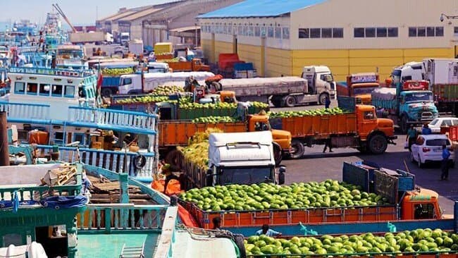 تصویر خبر: چالش‌های ناوگان حمل‌ونقل و کمبود کانتینر یخچالی صادرات کشاورزی را تهدید می‌کند