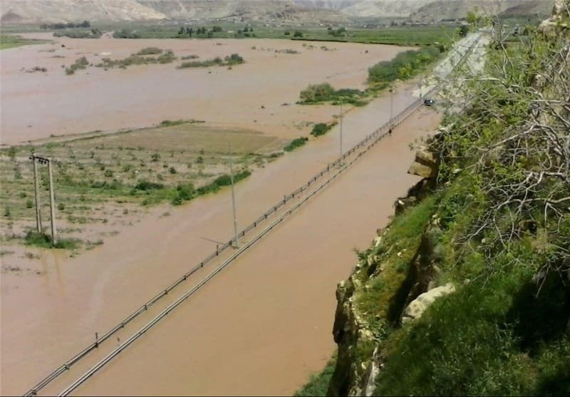 تصویر خبر: خطر تکرار سیلاب‌های مرگبار در کوهدشت؛ رودخانه‌ها هنوز ساماندهی نشدند