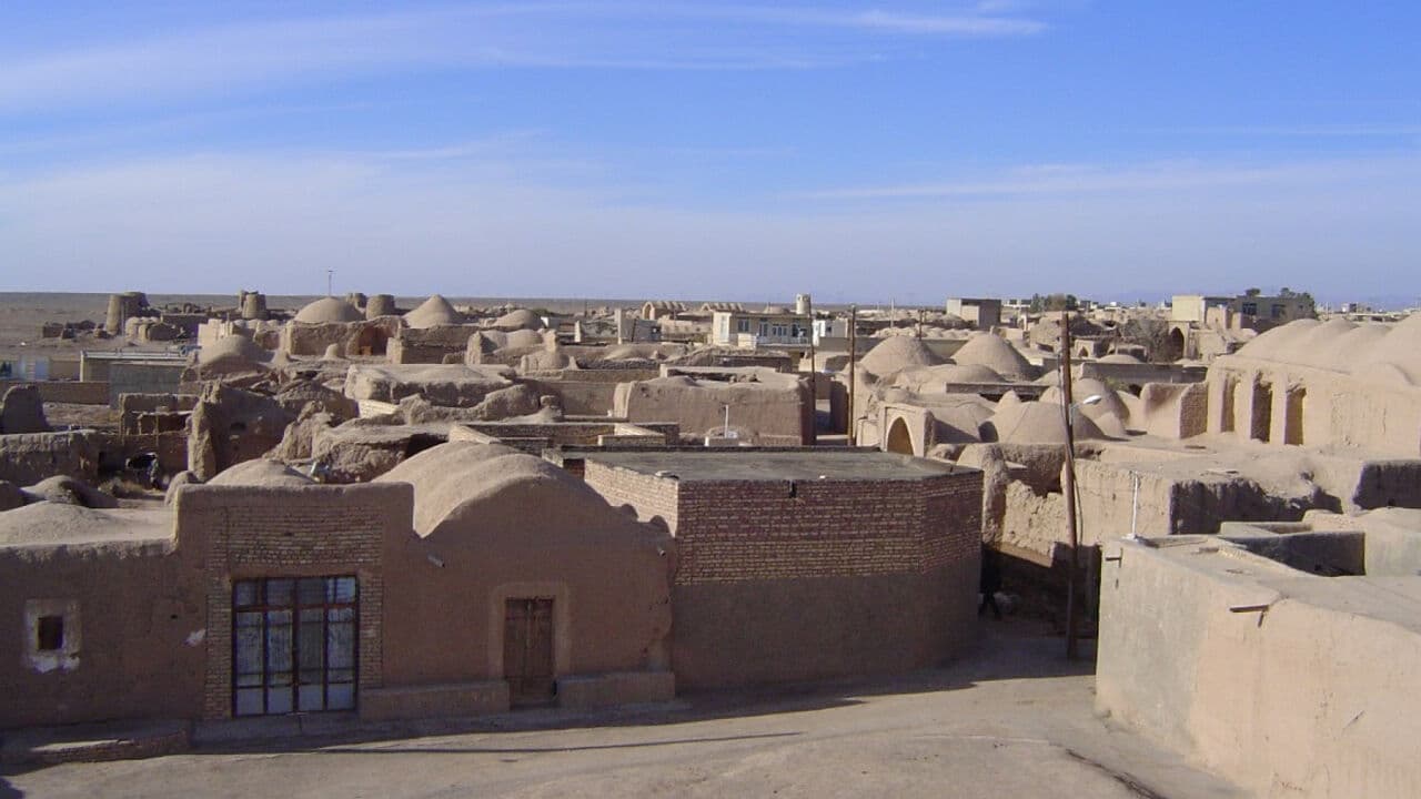تصویر خبر: حفظ جمعیت روستاهای شرق اصفهان بخشی از امنیت پایدار کشور است