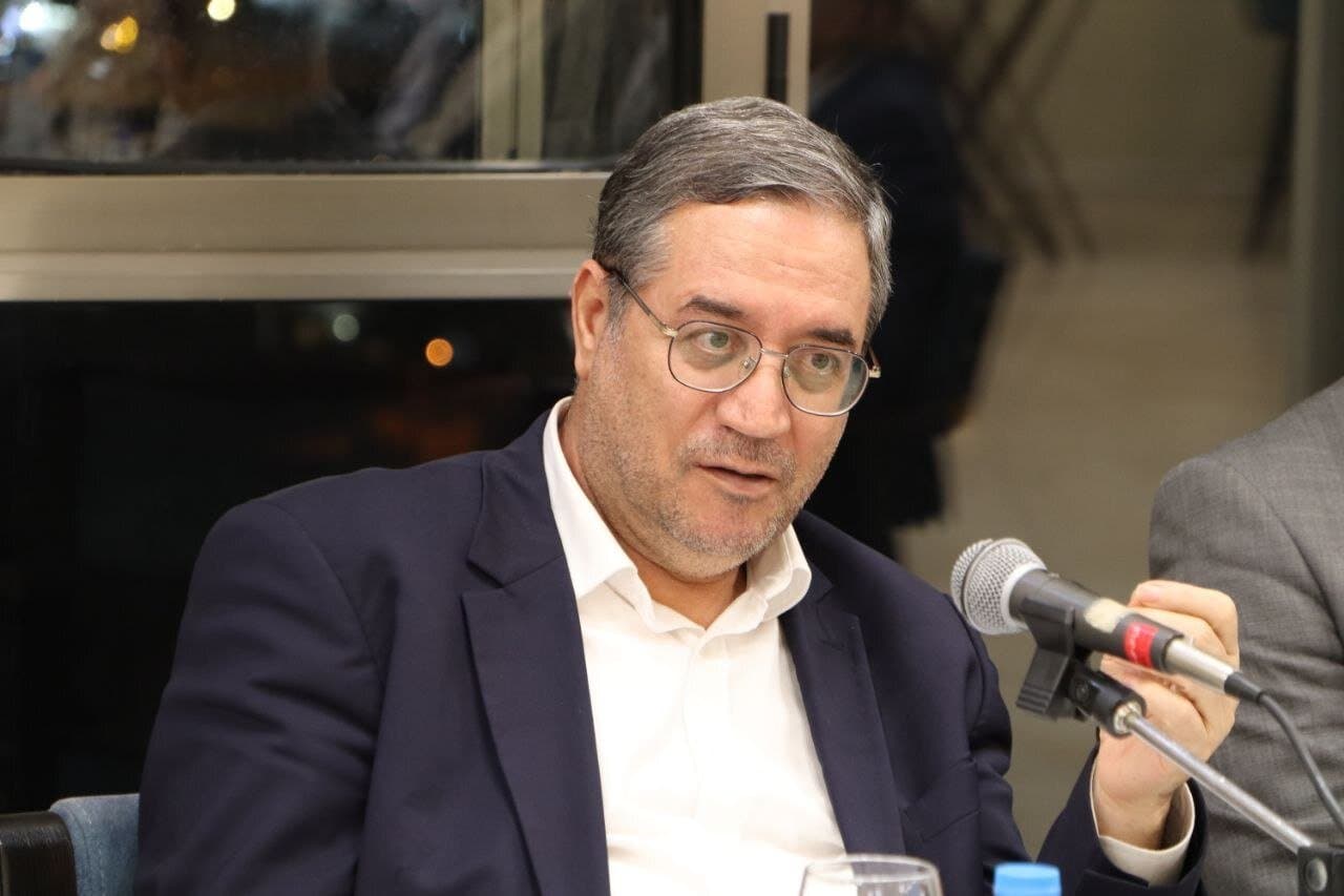 تصویر خبر: استاندار: مرزهای آذربایجان‌غربی فرصتی برای تامین نیازهای کشور است