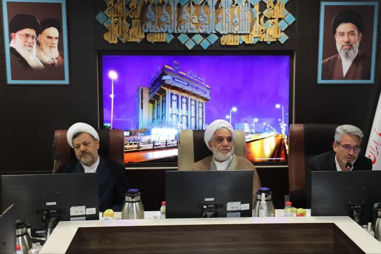 تصویر خبر: رئیس‌کل دادگستری کرمان: ۳۷ همت مطالبات معوق بانکی باید به چرخه تولید بازگردد