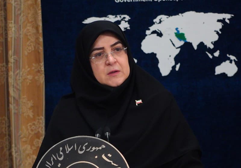 تصویر خبر: مهاجرانی: 52 نفر از کادر درمان در دو جنگ سال 1404 به شهادت رسیدند