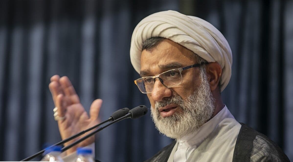تصویر خبر: خسروپناه: انتظارات دانشگاه مبعوث از استاد بسیجی، نقش‌آفرینی در علم و فناوری است