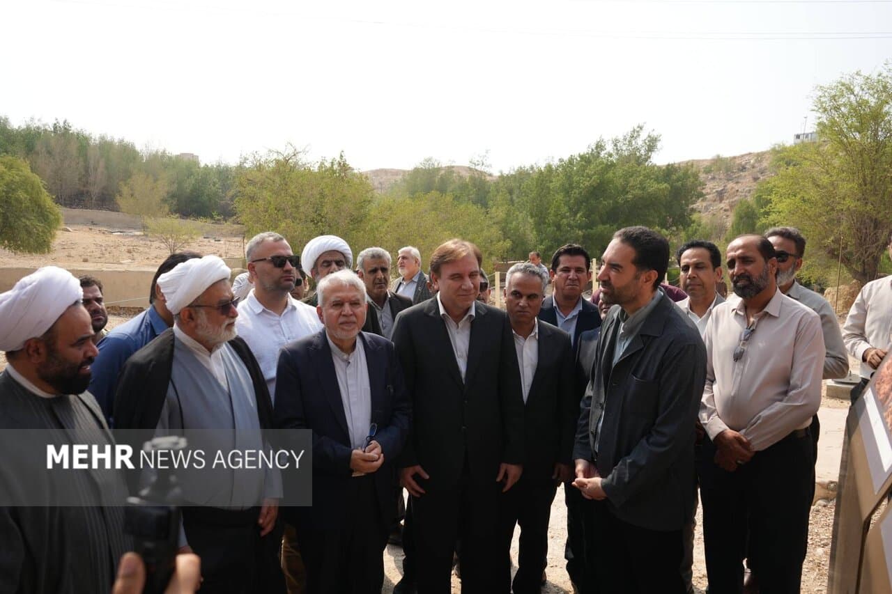 تصویر خبر: استاندار بوشهر: ثبت جهانی سیراف یک فرصت توسعه‌ای برای استان است