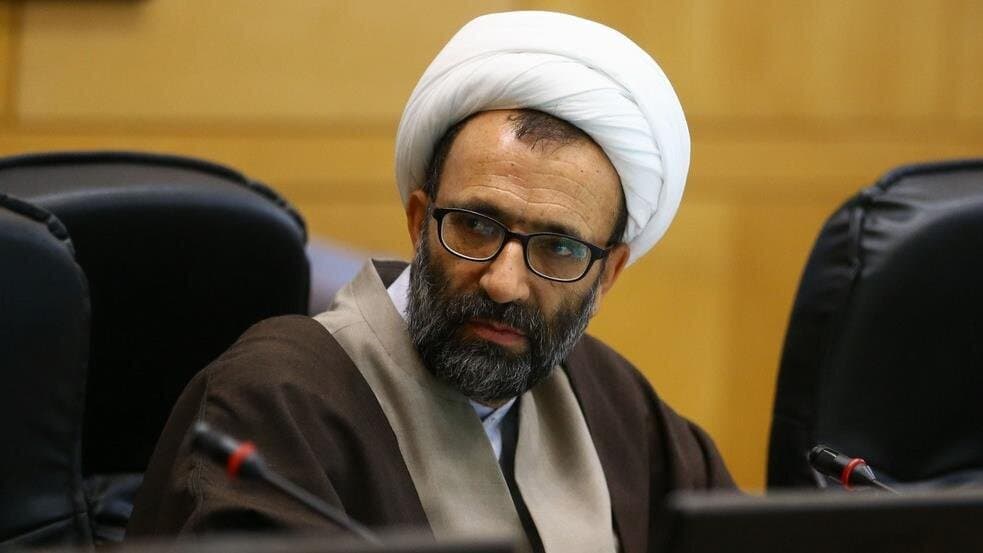 تصویر خبر: سلیمی: ۷۰ درصد برنامه وزیر پیشنهادی دفاع با اسناد بالادستی منطبق است