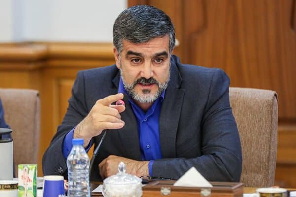 تصویر خبر: اکبری: ۴۶۰۰ کیلومتر راه روستایی با وجود شرایط جنگی احداث شد
