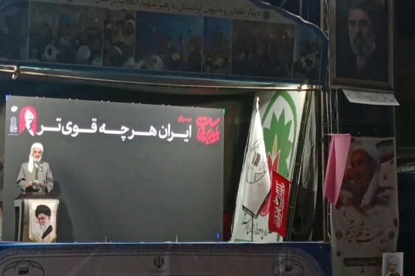 تصویر خبر: رستمی: وحدت مسلمانان راه مقابله با توطئه‌های تفرقه‌افکنانه دشمنان است