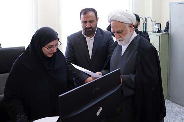 تصویر خبر: صالحی: زندانیان به دلیل عجز از تودیع وثیقه در اسرع وقت شناسایی شوند