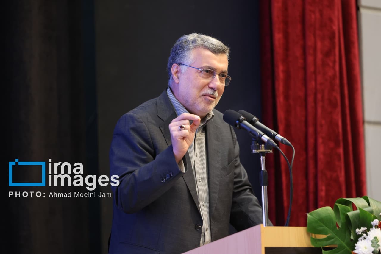 تصویر خبر: وزیر بهداشت: حمایت از پژوهش‌های گیاهان دارویی بخشی از مسئولیت این وزارتخانه است