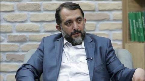 تصویر خبر: خاطره حدادعادل درباره اولین باری که رهبر انقلاب در آب شنا کرد/ عینک رهبر در دریا گم شد؛ یک شیشه را جلوی چشم می‌گرفت و کتاب می‌خواند