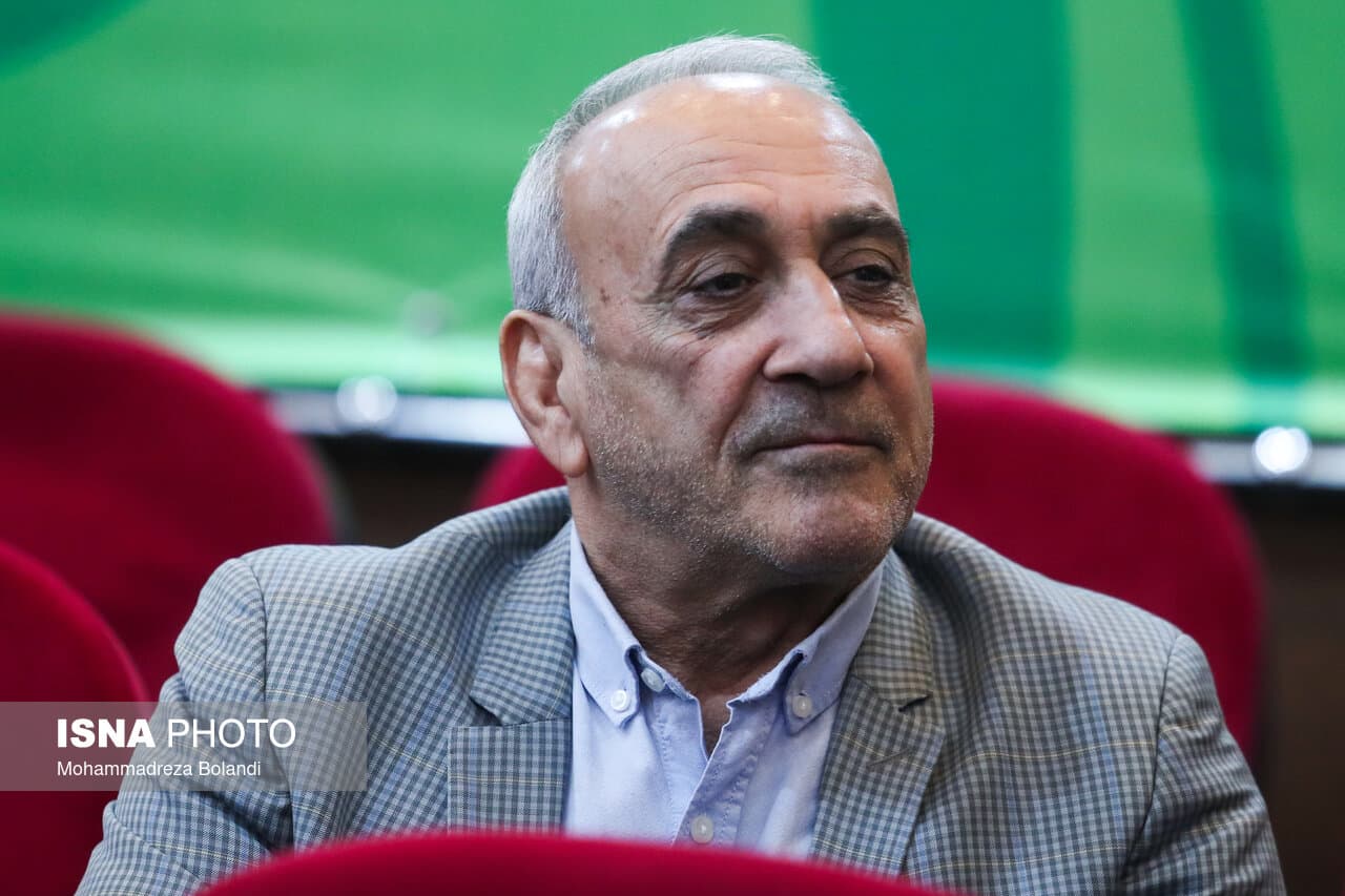 تصویر خبر: انتقاد مدیرعامل فولاد از دعوت غیر اصولی بازیکنان به تیم امید
