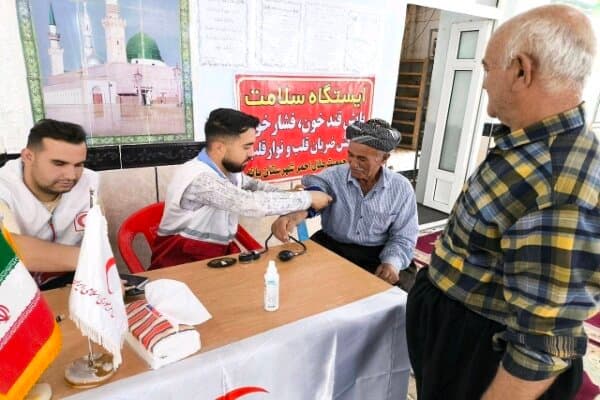 تصویر خبر: جلالی:هلال‌احمر کردستان ۱۹ کاروان سلامت به مناطق کم‌برخوردار اعزام کرد