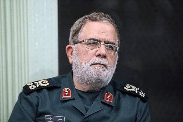 تصویر خبر: سرلشکر ایزدی: رزمندگان سپاه و ارتش برای دفاع از تنگه هرمز آمادگی کامل دارند