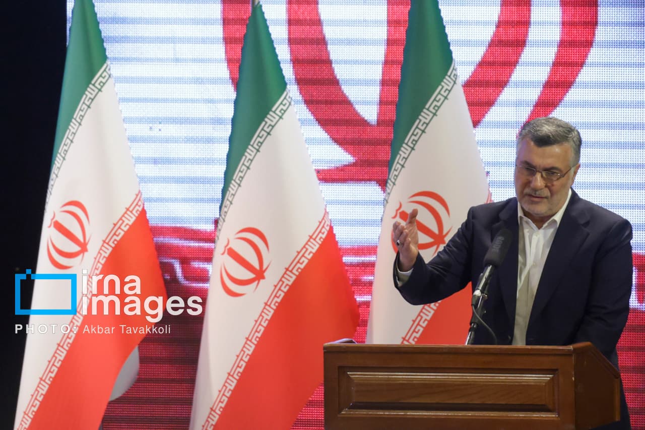 تصویر خبر: وزیر بهداشت: خانه‌های بهداشت استیجاری و کانکسی جمع‌آوری می‌شوند