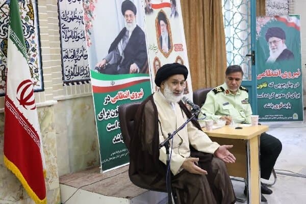 تصویر خبر: فاطمی: پلیس جامعه اسلامی متخلق به صفات انسانی و اخلاقی است