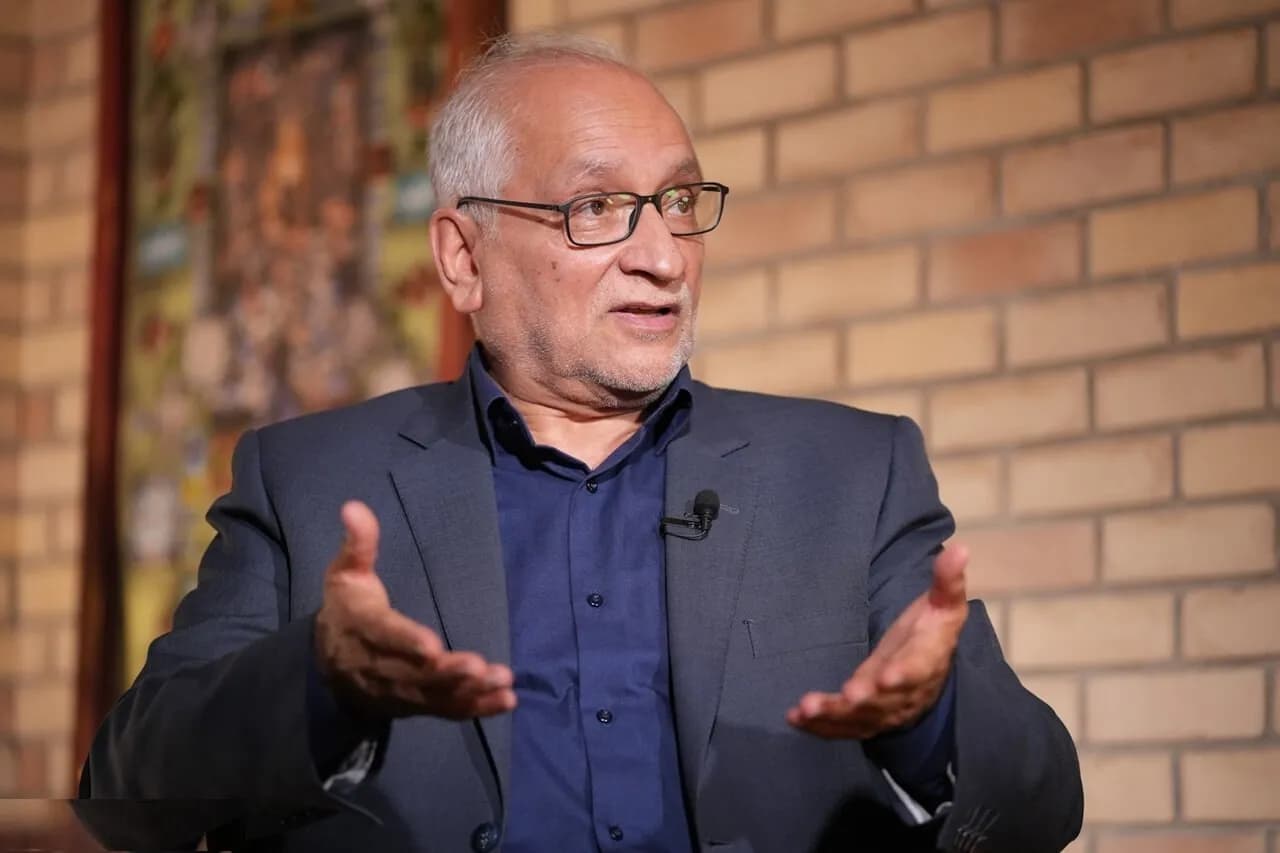 تصویر خبر: حسین مرعشی: هشدار می‌دهم که مسئولان برای جلوگیری از جنگ سوم مطلقاً حق هیچ ریسکی ندارند/ هر عقب‌نشینی تاکتیکی برای حفظ ایران لازم است ، باید انجام شود